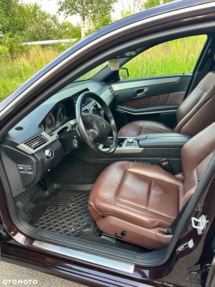 Mercedes-Benz Klasa E 350 CDI DPF BlueEFFICIENCY 7G-TRONIC Avantgarde - 12