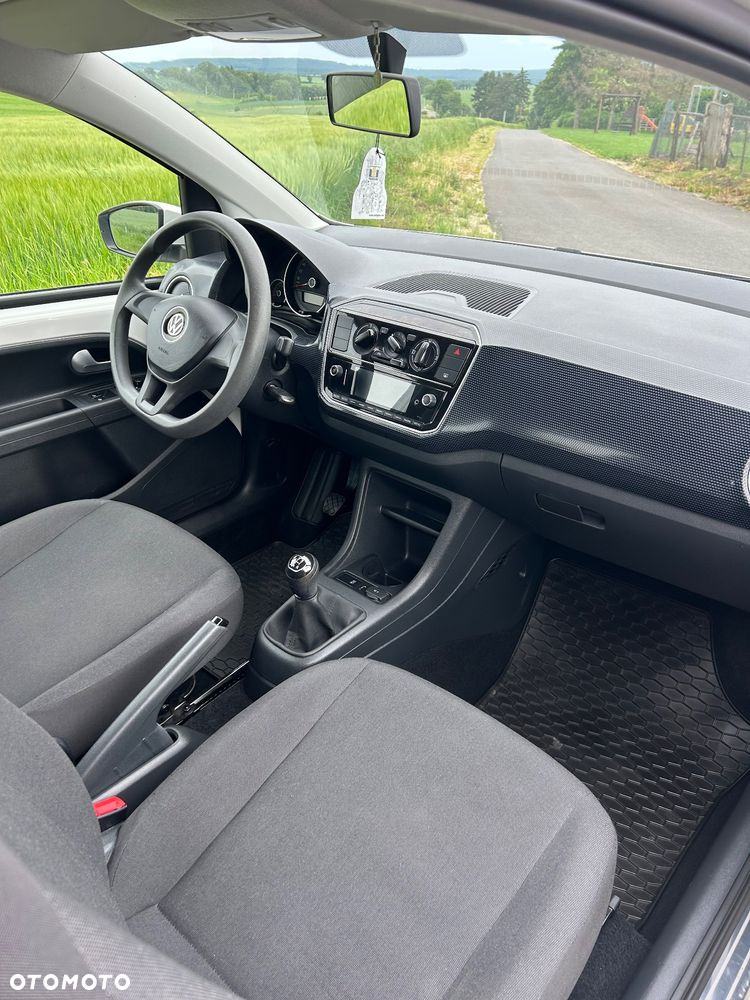 Volkswagen up! - 6