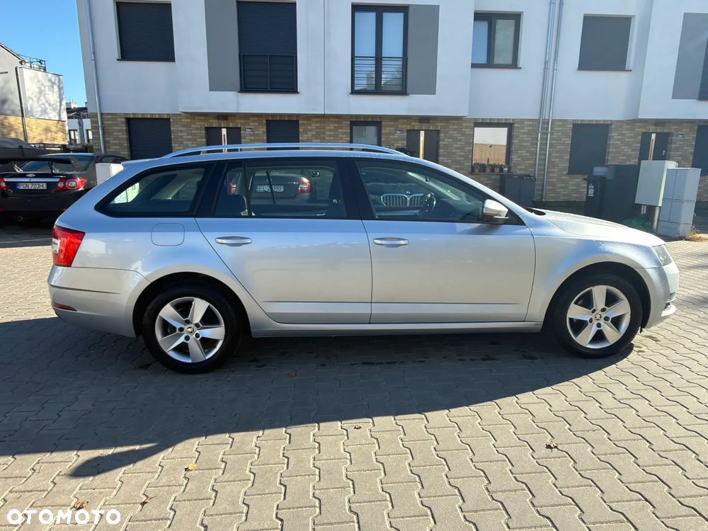 Skoda Octavia 1.6 TDI Ambition - 6