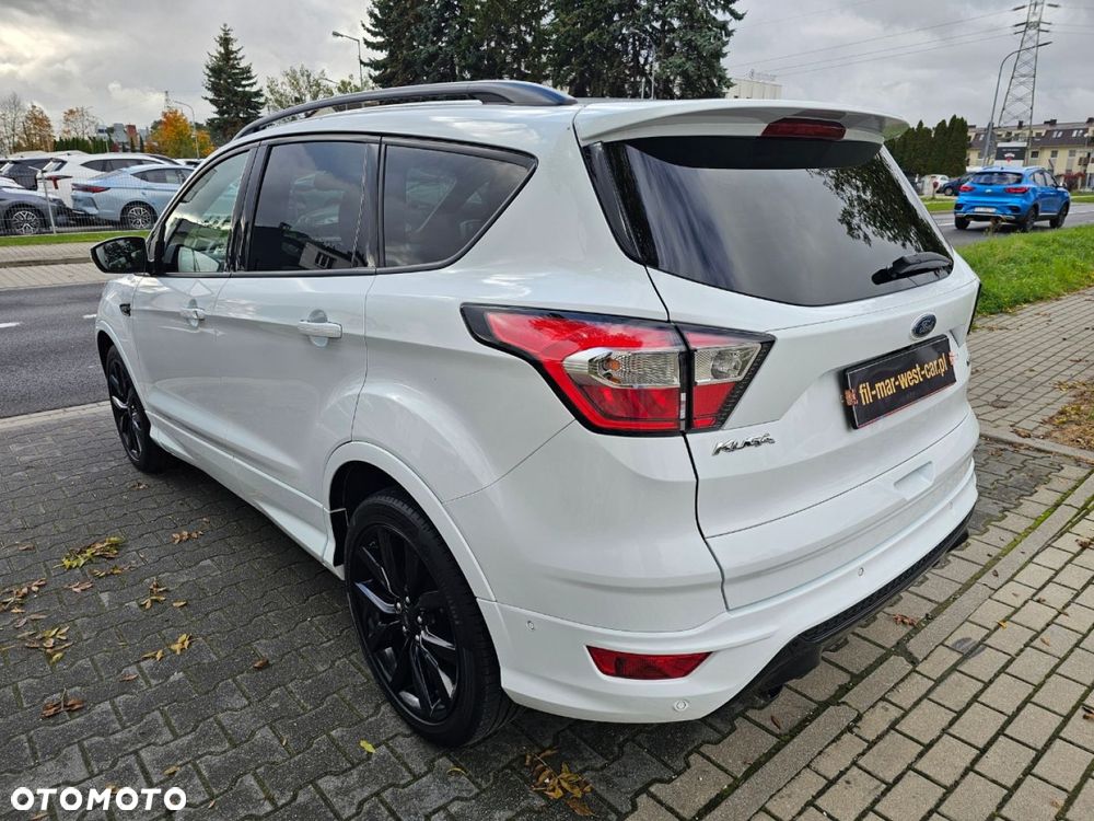 Ford Kuga - 11