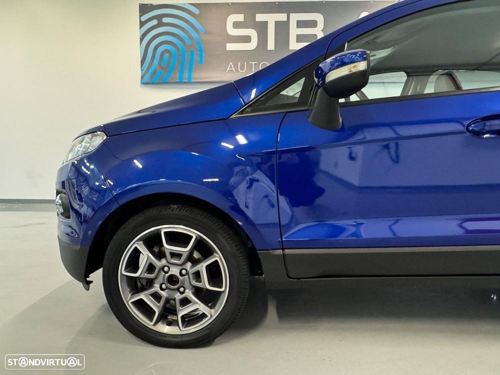Ford EcoSport 1.0 EcoBoost Titanium - 27
