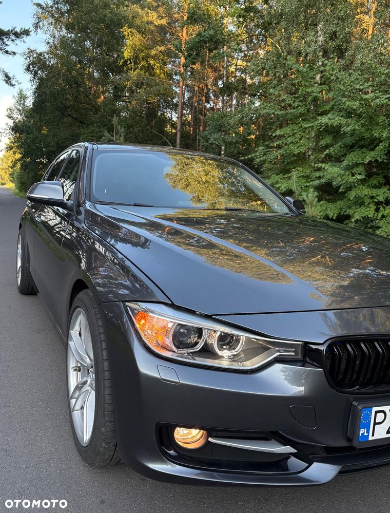 BMW Seria 3 318d Sport Line - 4