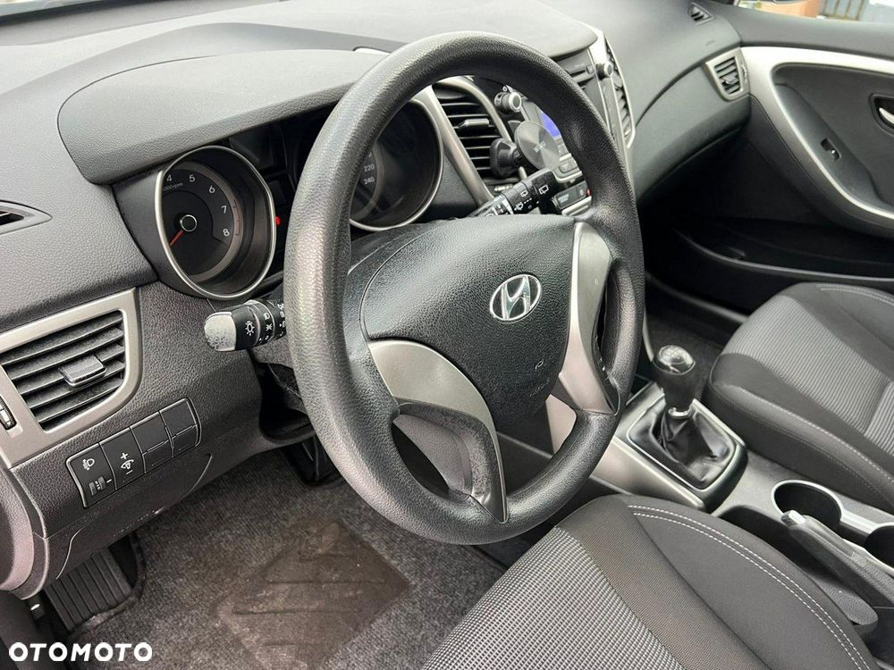 Hyundai i30 - 11
