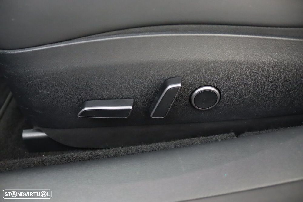 Tesla Model 3 Long Range RWD - 24