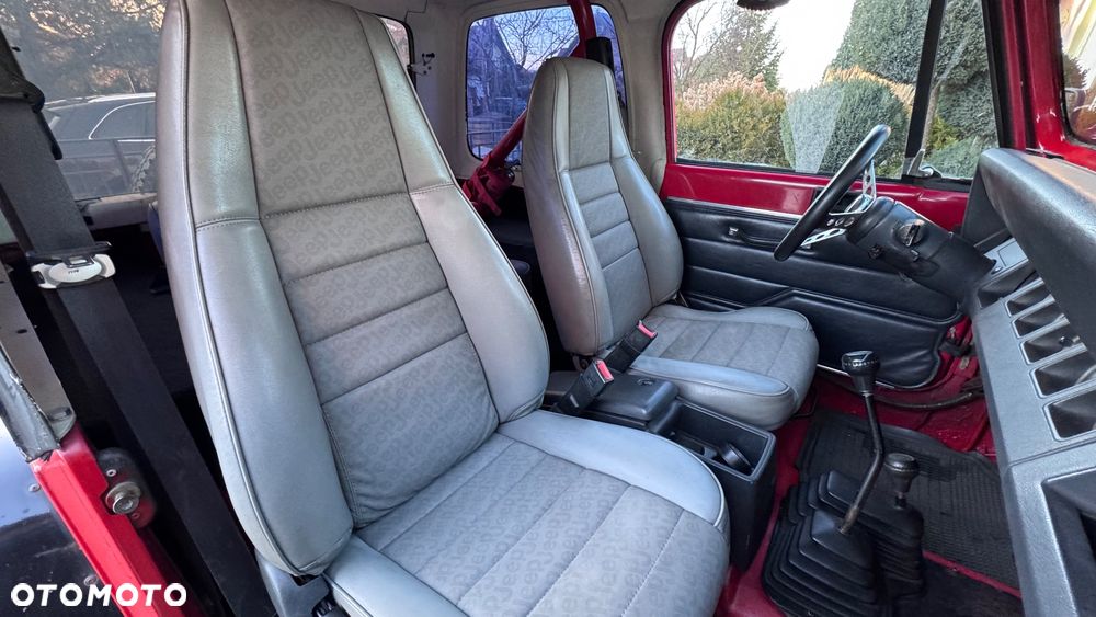 Jeep Wrangler 2.5L - 5