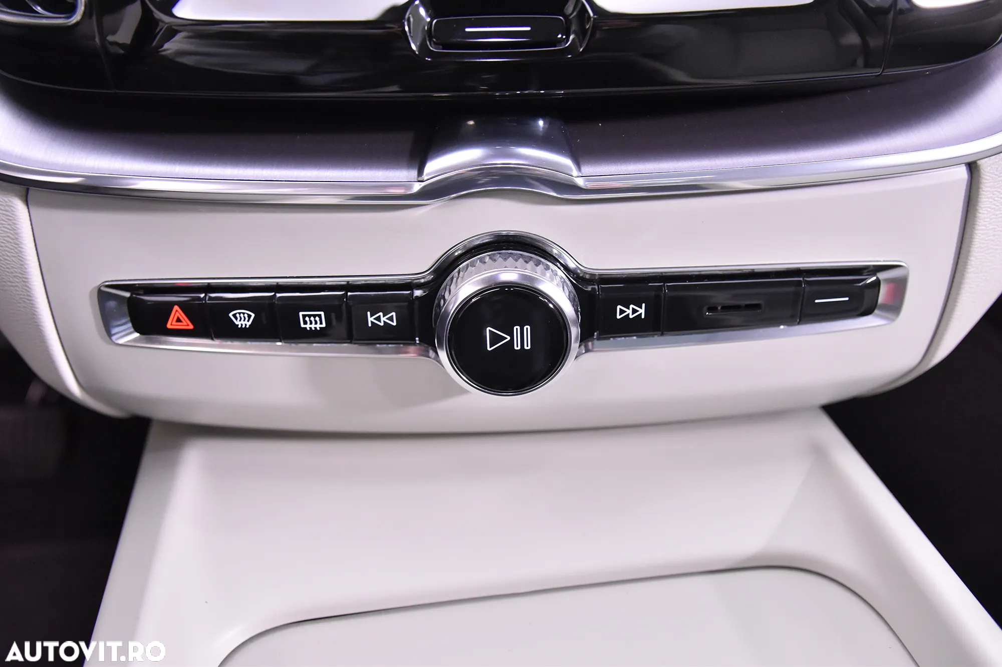 Volvo XC 60 T8 AWD Recharge Geartronic Inscription Expression - 17