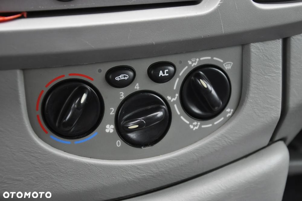 Opel Vivaro L1H1 2.9t - 24