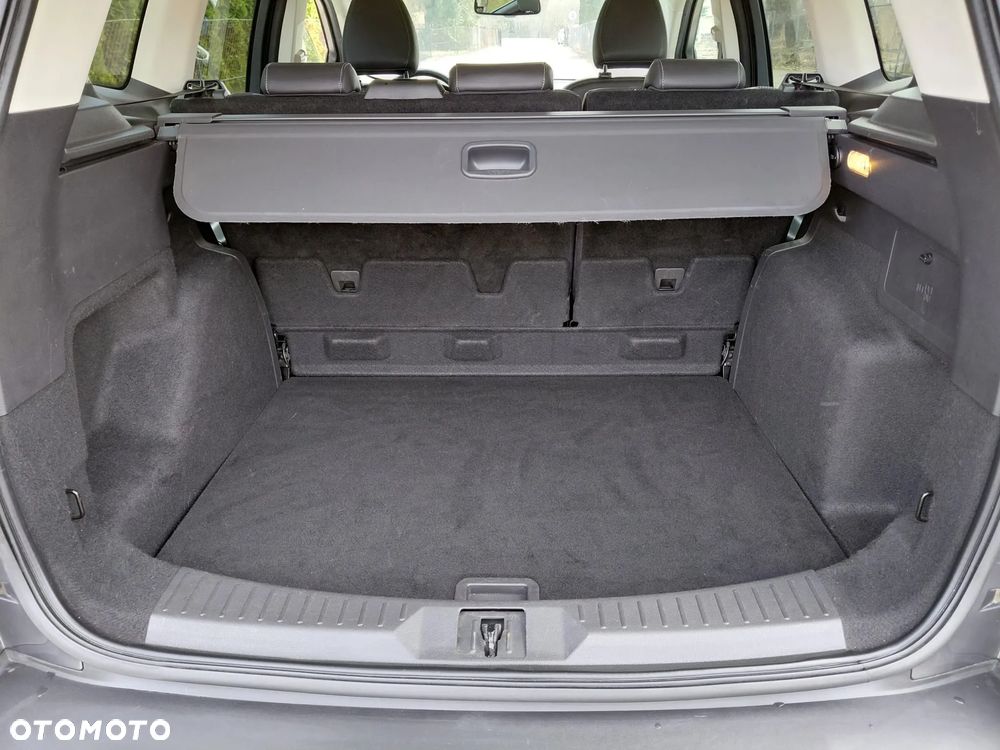 Ford Kuga - 17