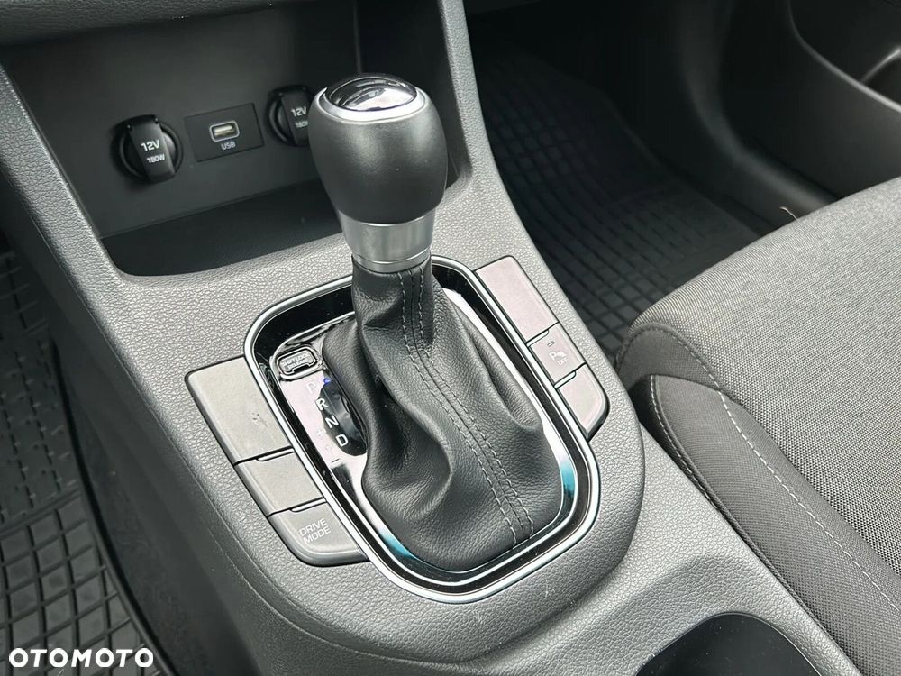 Hyundai i30 1.5 T-GDI 48V Comfort DCT - 24