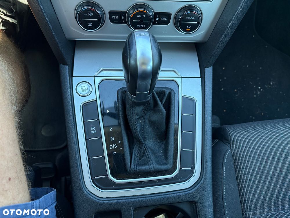 Volkswagen Passat Variant 2.0 TDI BMT Comfortline DSG - 13