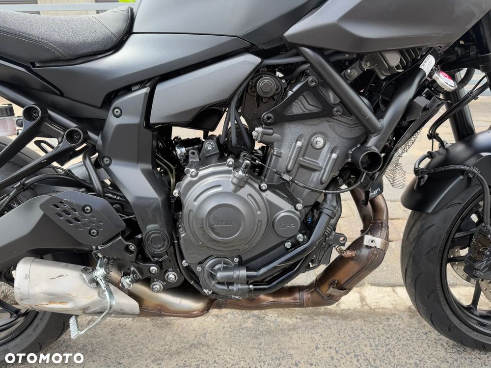 Yamaha MT - 24