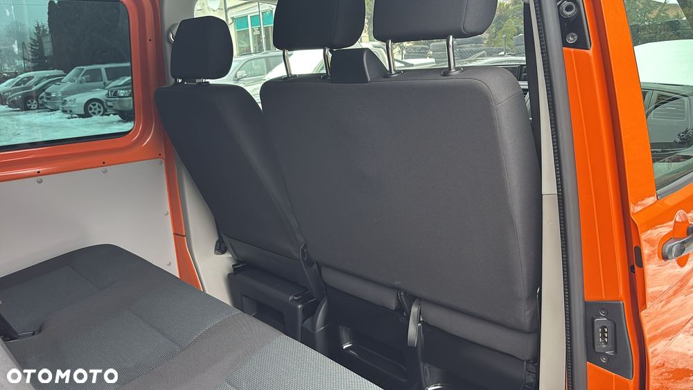 Volkswagen Transporter - 26