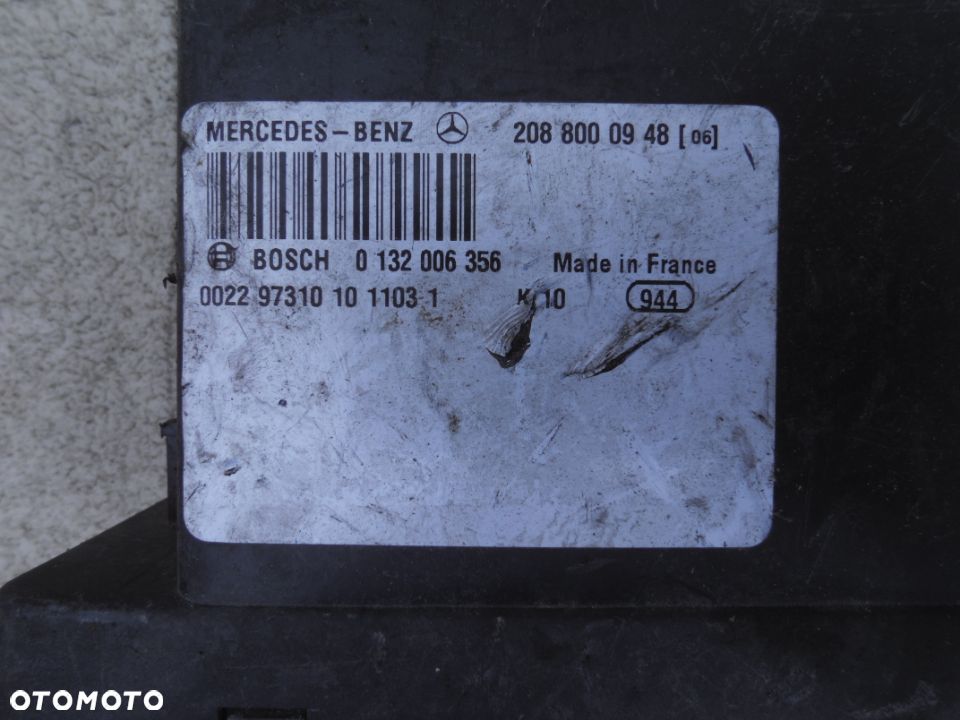 POMPKA ZAMKA CENTRALNEGO MERCEDES W202 2088000948 - 2