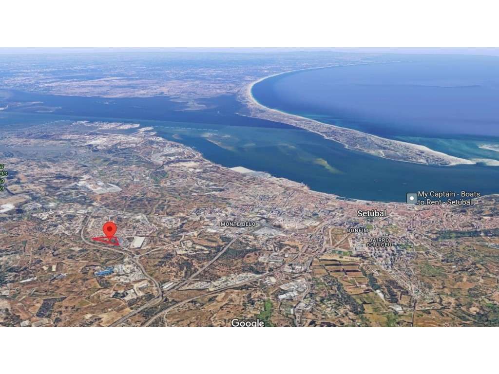Terreno Versátil em Setúbal: Oportunidade Imperdível para Desenvolv...