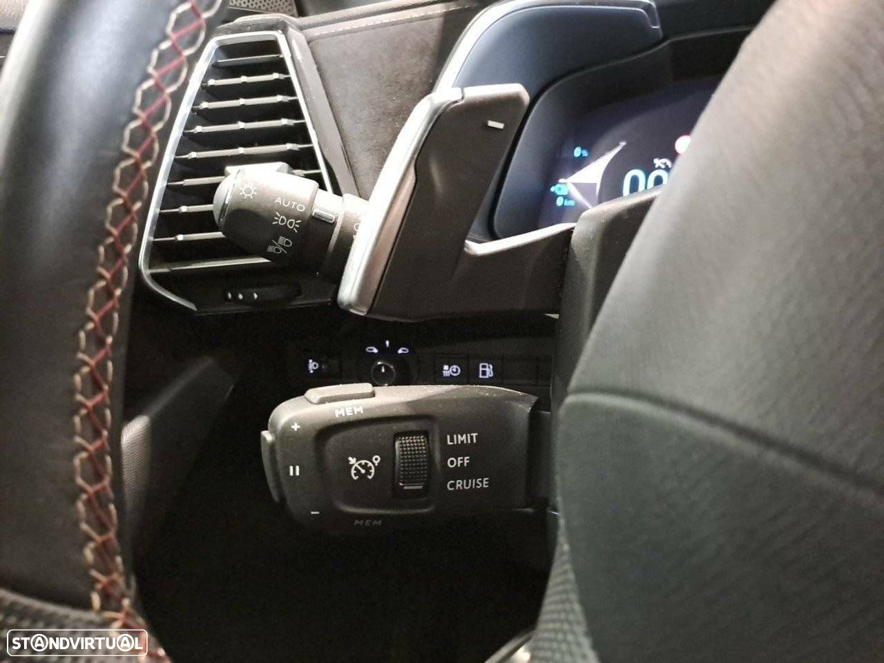DS DS7 E-Tense Performance Line EAT8 - 18