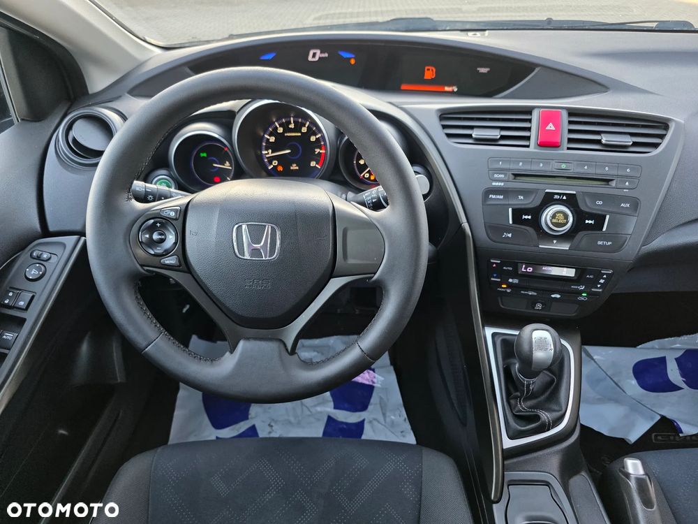 Honda Civic 1.8 i-VTEC Executive - 24