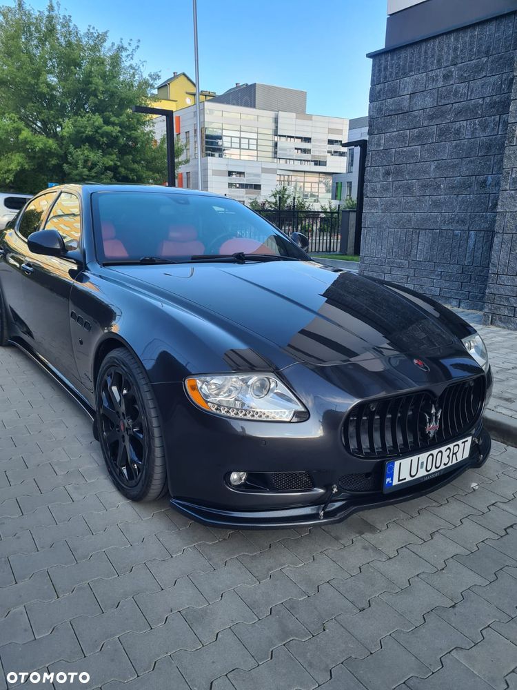 Maserati Quattroporte - 1