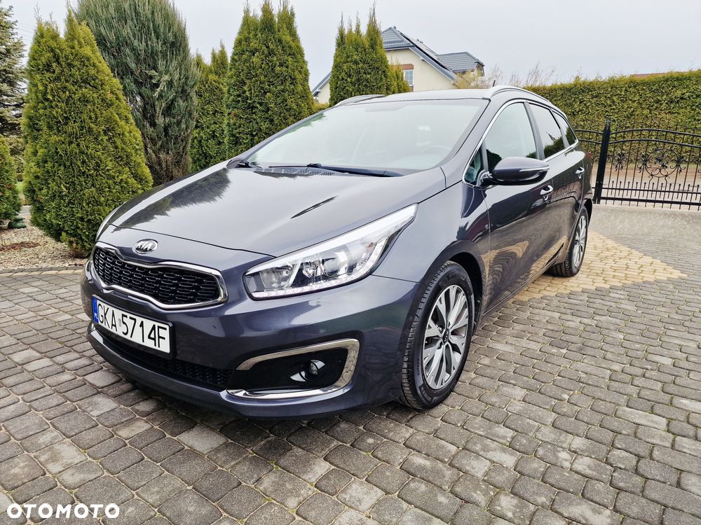 Kia Ceed - 1