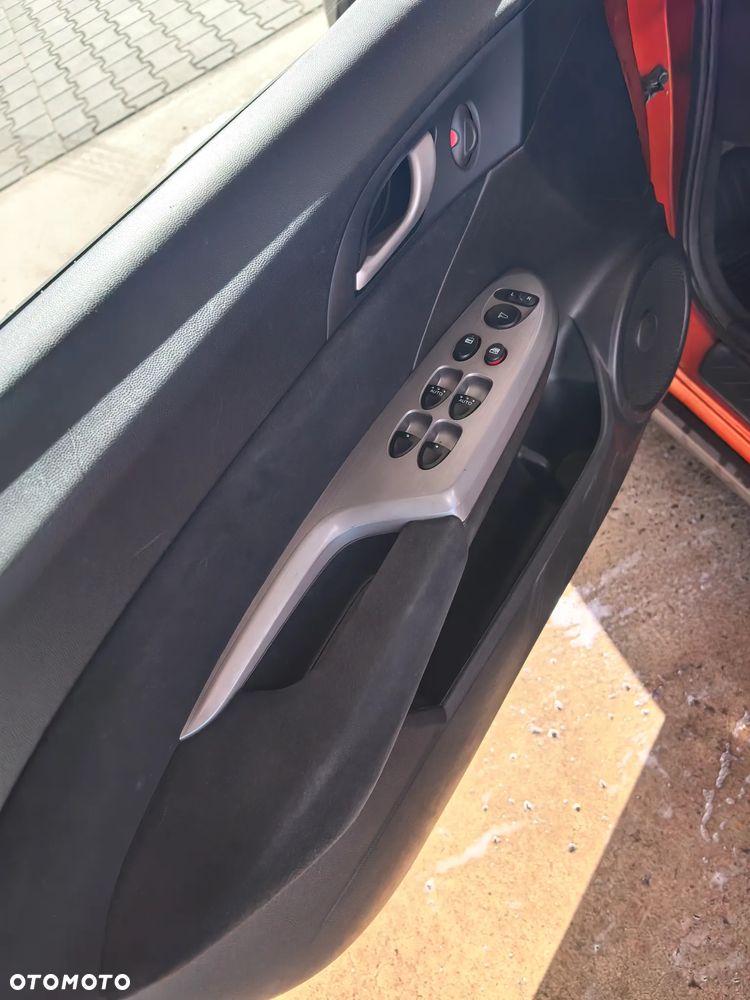 Honda Civic 1.4 Base - 12