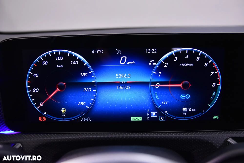 Mercedes-Benz CLA - 11