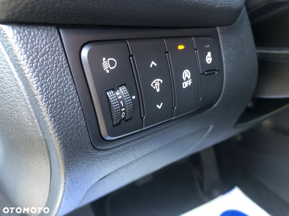 Kia Ceed 1.6 CRDi 128 Dream Team Edition - 24