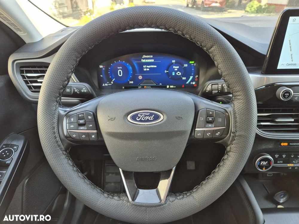 FORD Kuga 2022 — imagine 6
