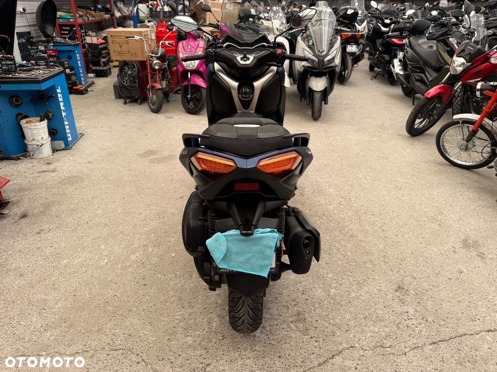 Yamaha X-max - 6