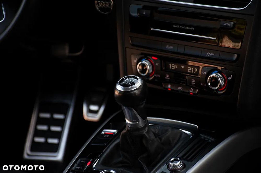 Audi A4 Limousine 1.8 TFSI Ambiente - 22
