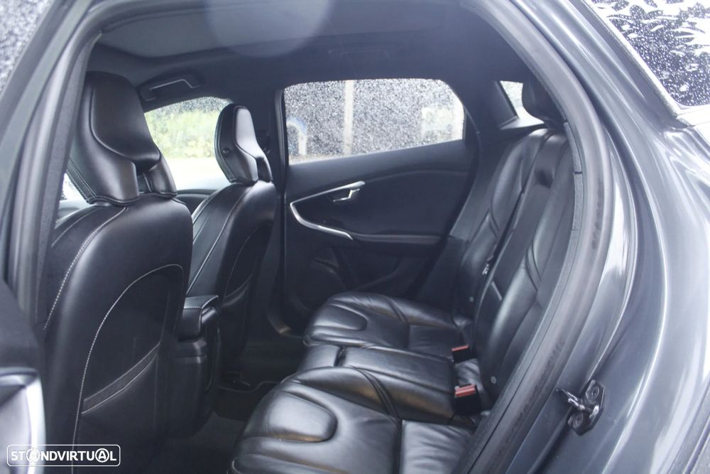 Volvo V40 1.6 D2 R-Design - 20