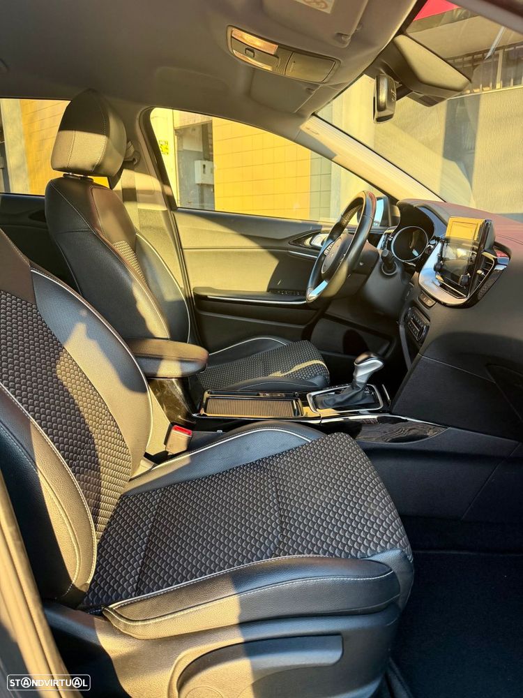 Kia Ceed SW 1.6 GDi PHEV Tech 6DCT - 18