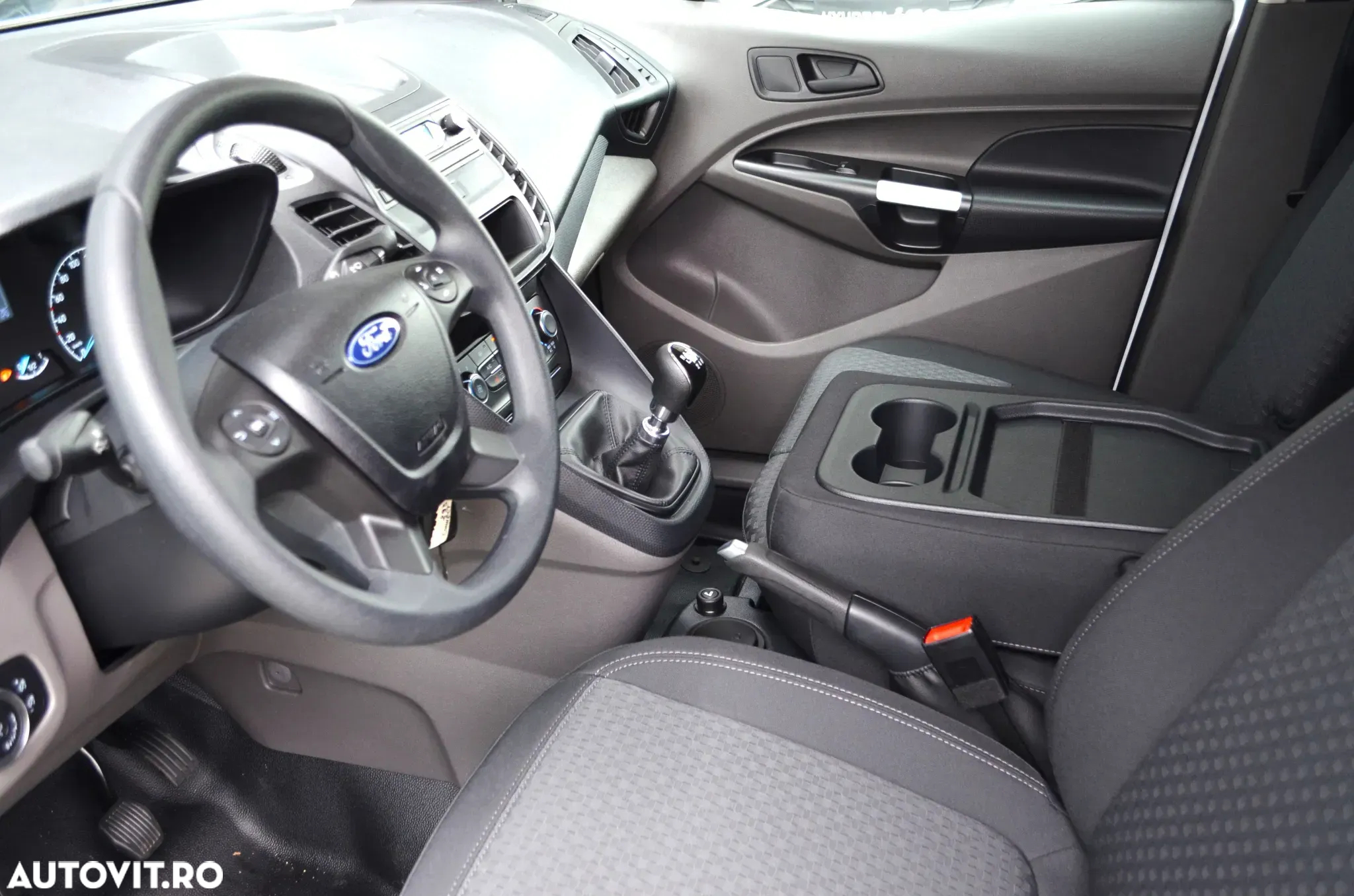 Ford CONNECT VAN - 7