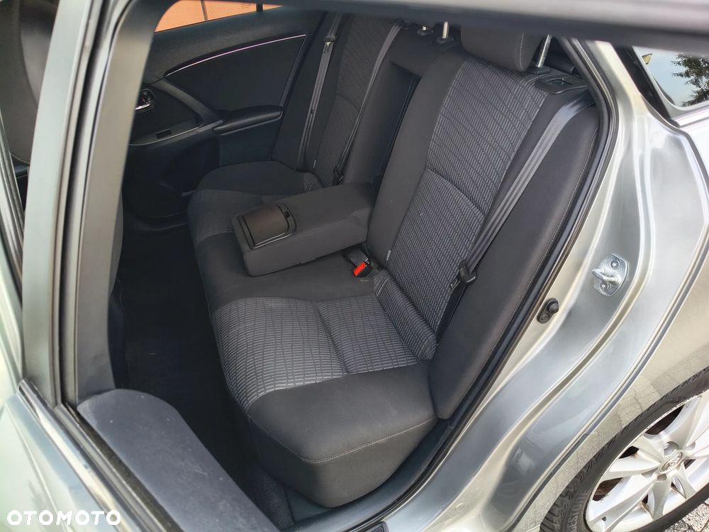 Toyota Avensis 2.2 D-4D Automatik Executive - 21