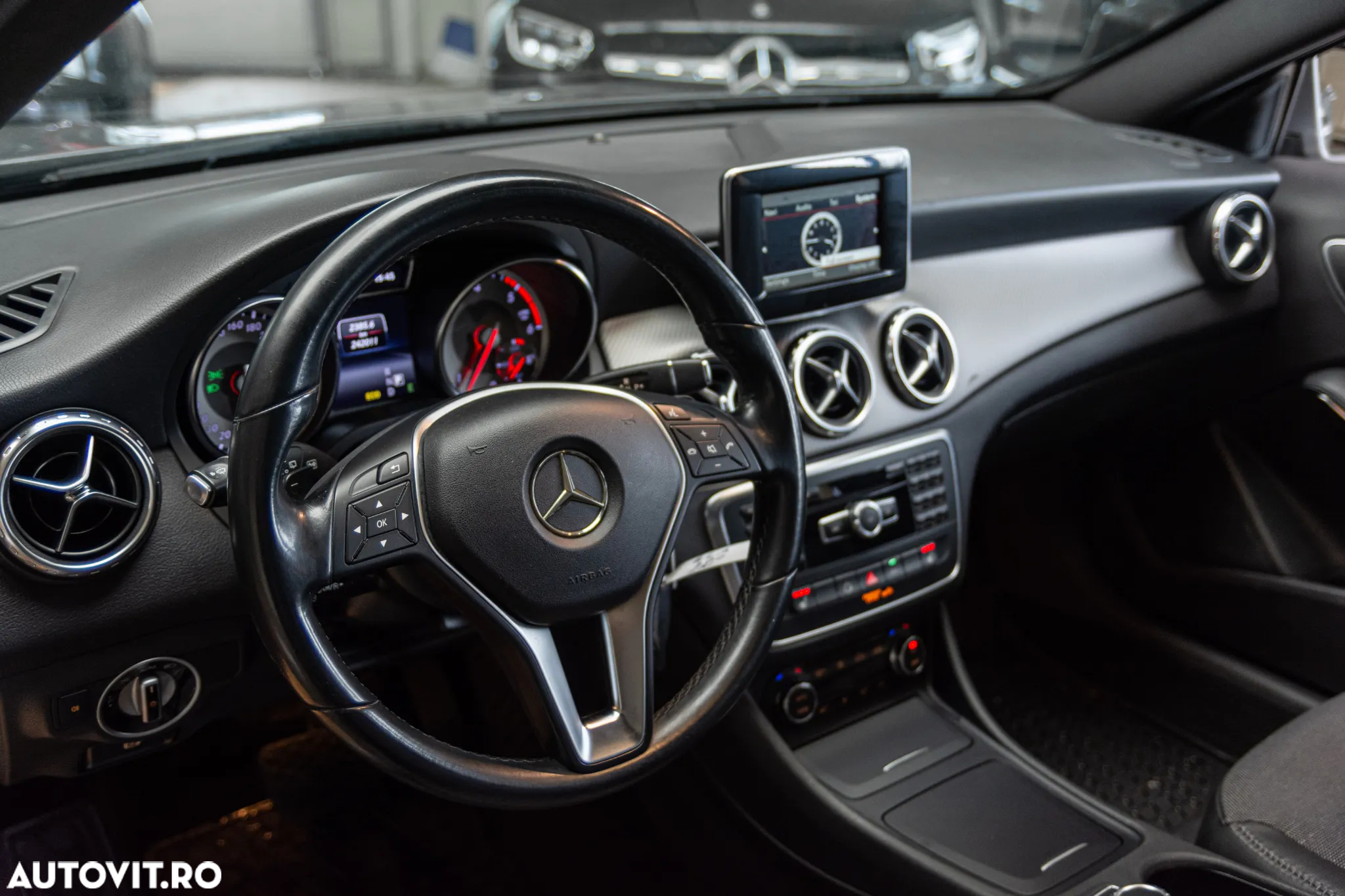 Mercedes-Benz GLA 200 d 7G-DCT Style - 25