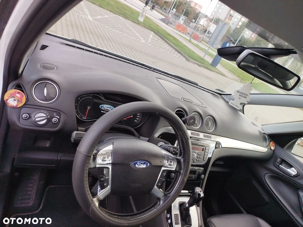 Ford S-Max 2.0 TDCi DPF Titanium - 17