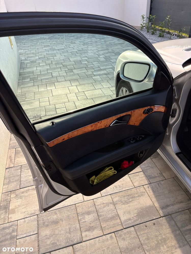 Mercedes-Benz Klasa E 320 CDI Classic - 19