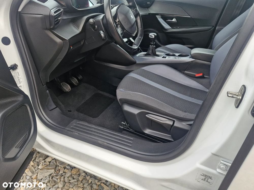 Peugeot 2008 BlueHDi 110 Allure Pack - 15