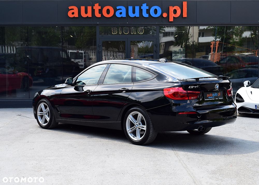 BMW 3GT 320i xDrive - 18