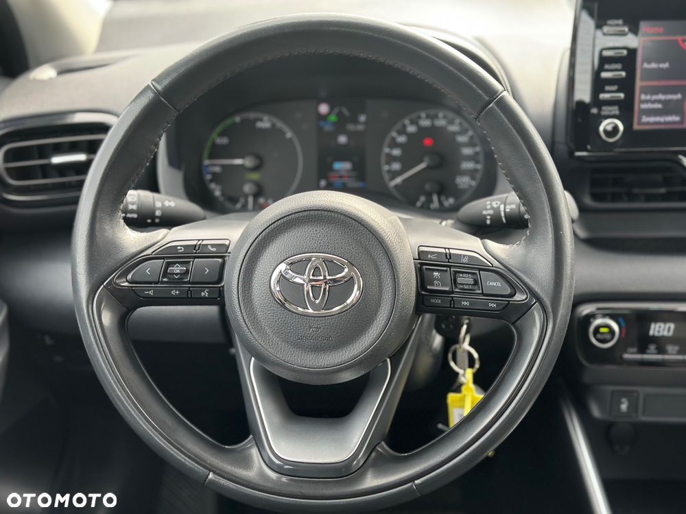 Toyota Yaris - 10