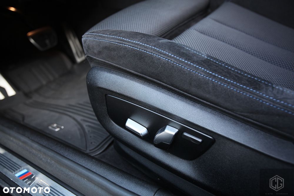 BMW Seria 5 520d xDrive M Sport sport - 35