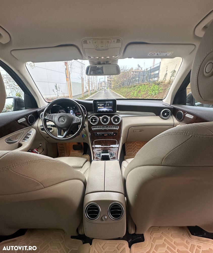 Mercedes-Benz GLC 220 d 4MATIC - 11