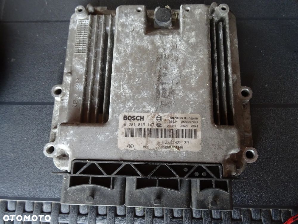 RENAULT DACIA LODGY DOKKER BOSCH 0281 019 147 237102213R STEROWNIK SILNIKA ROZNE CZESCI