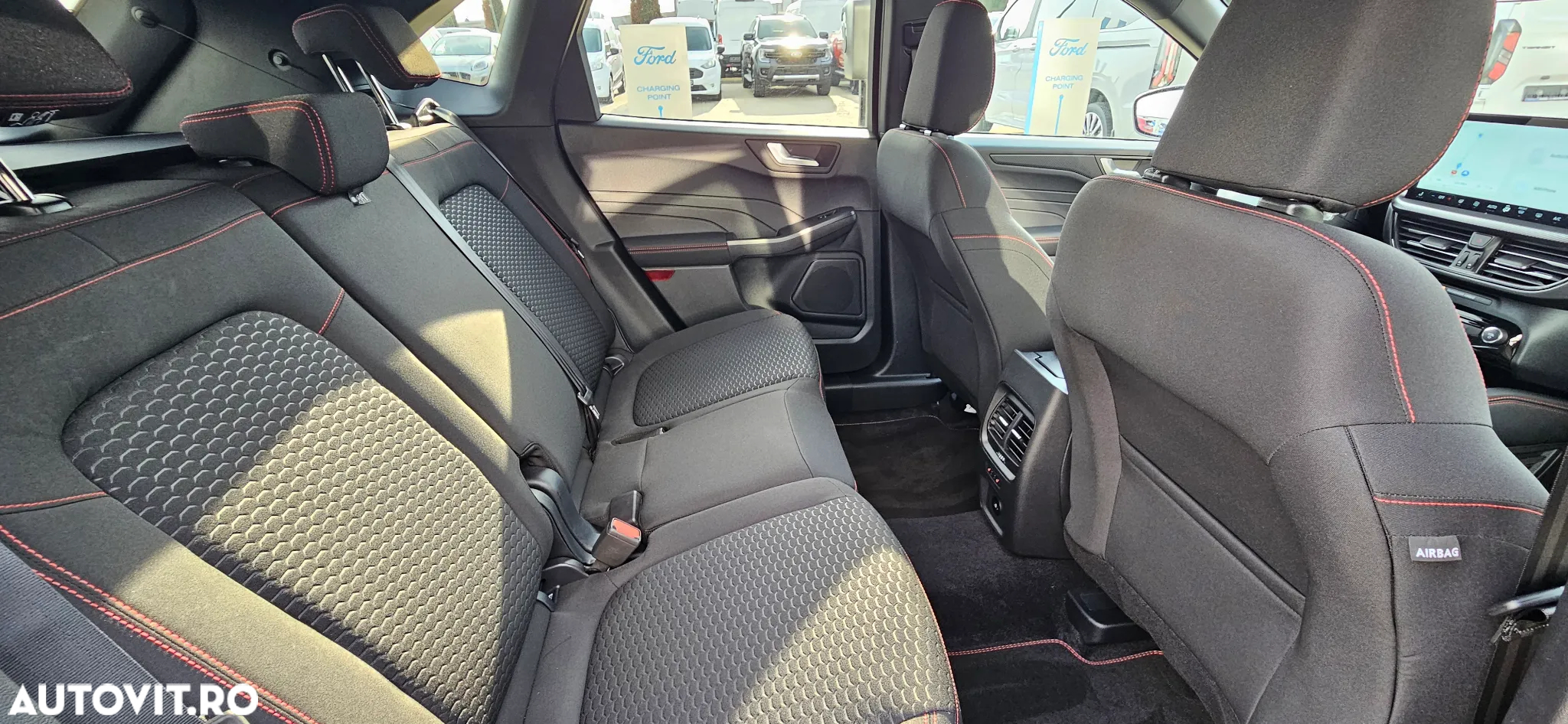Ford Kuga 1.5 EcoBoost A8 FWD ST-Line - 11
