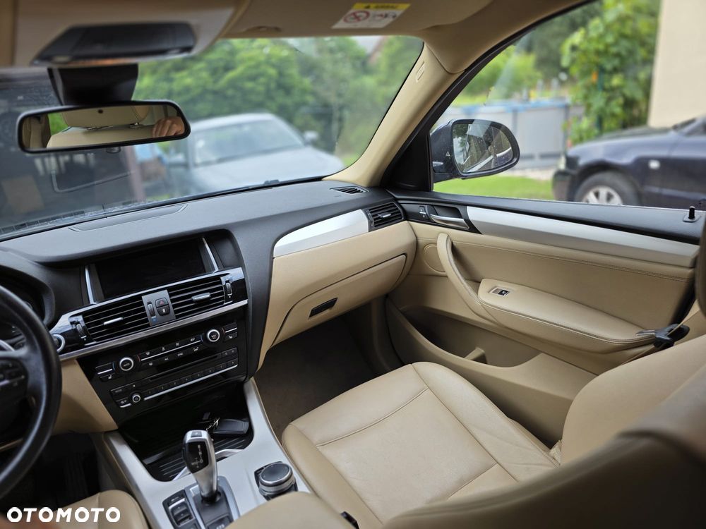 BMW X4 xDrive20i Advantage - 8