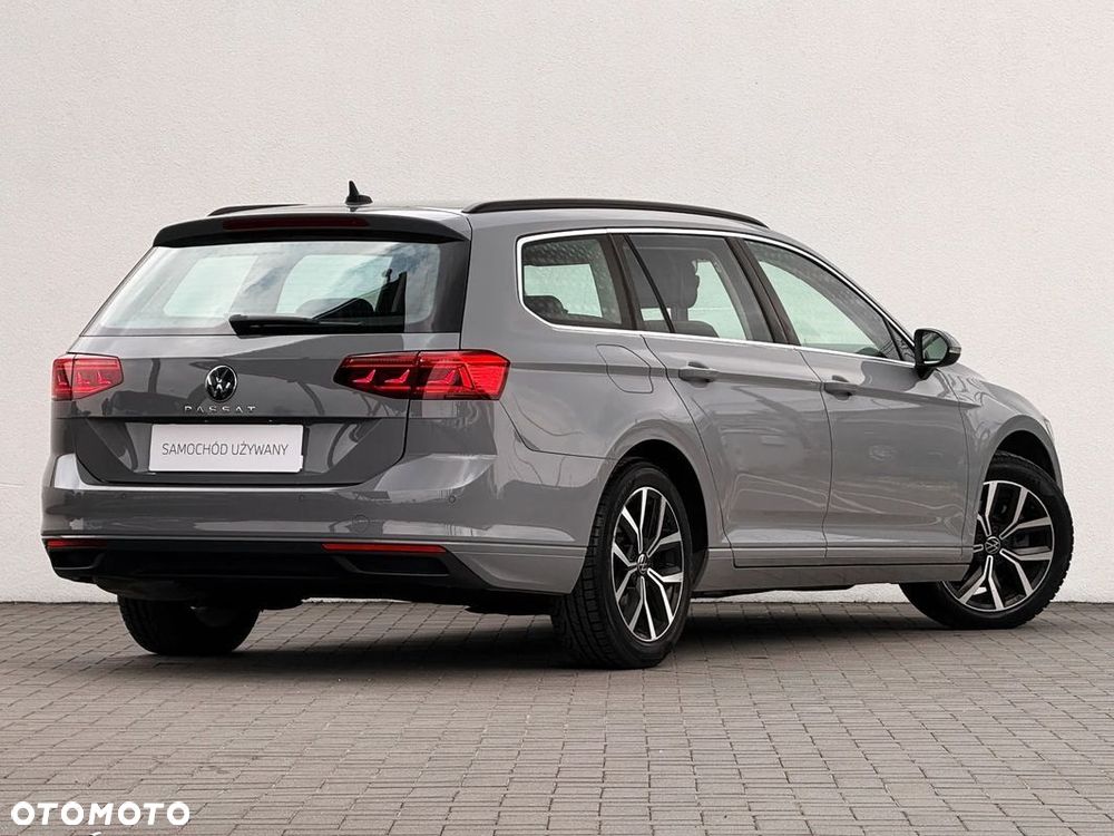 Volkswagen Passat Variant 1.5 TSI EVO Business DSG - 13