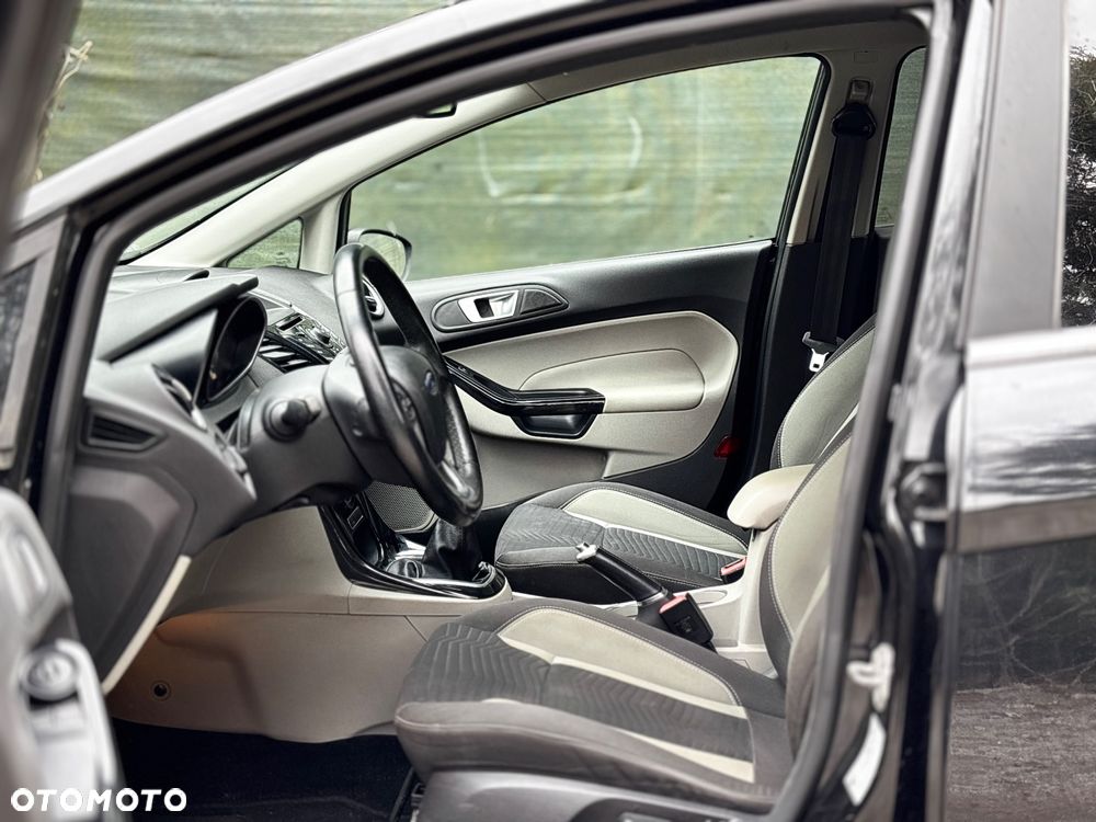 Ford Fiesta 1.0 EcoBoost Titanium - 22