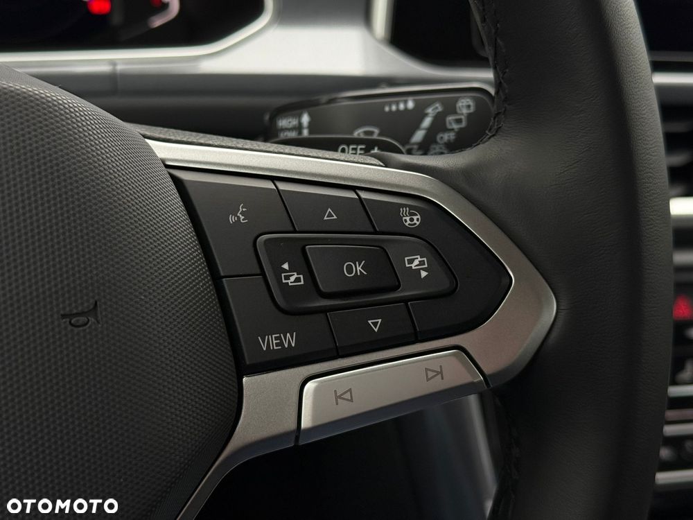 Volkswagen T-Roc 1.5 TSI Style DSG - 21