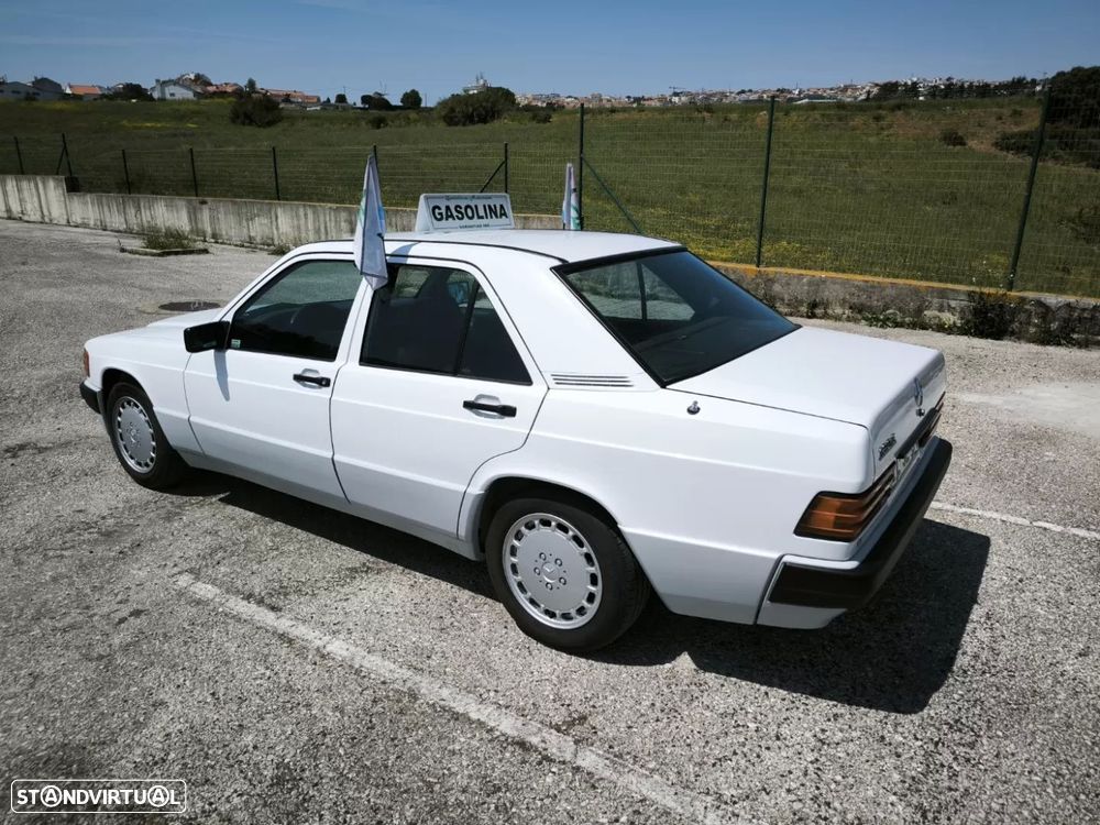 Mercedes-Benz W201 (1982-1993) 190 E 1.8 - 15
