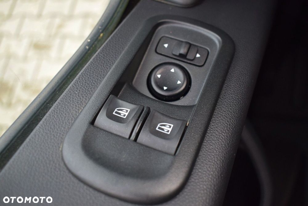 Renault Master Brygadówka - 21