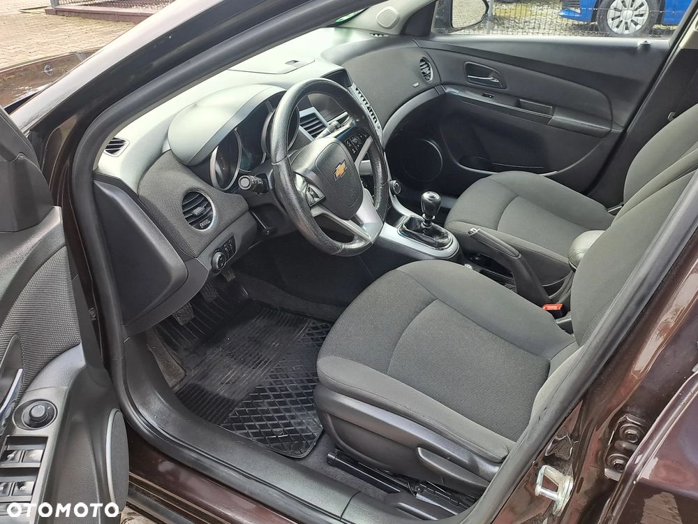Chevrolet Cruze 1.4 T LT - 9