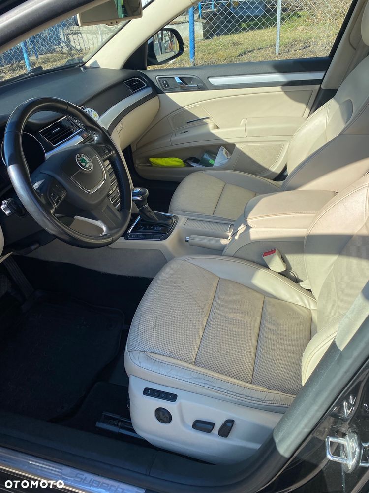 Skoda Superb 3.6 FSI 4x4 Business DSG - 23
